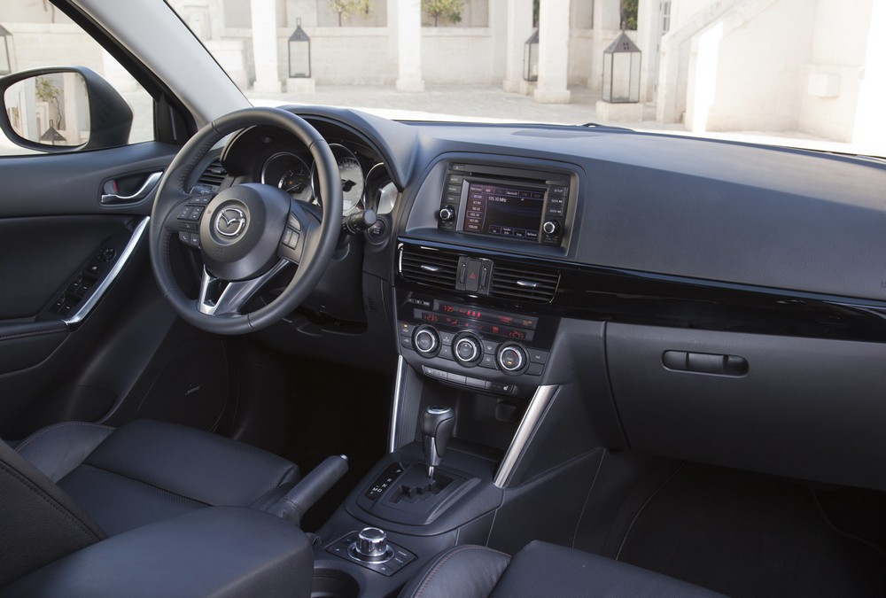 Mazda CX-5 — интерьер, фото 1