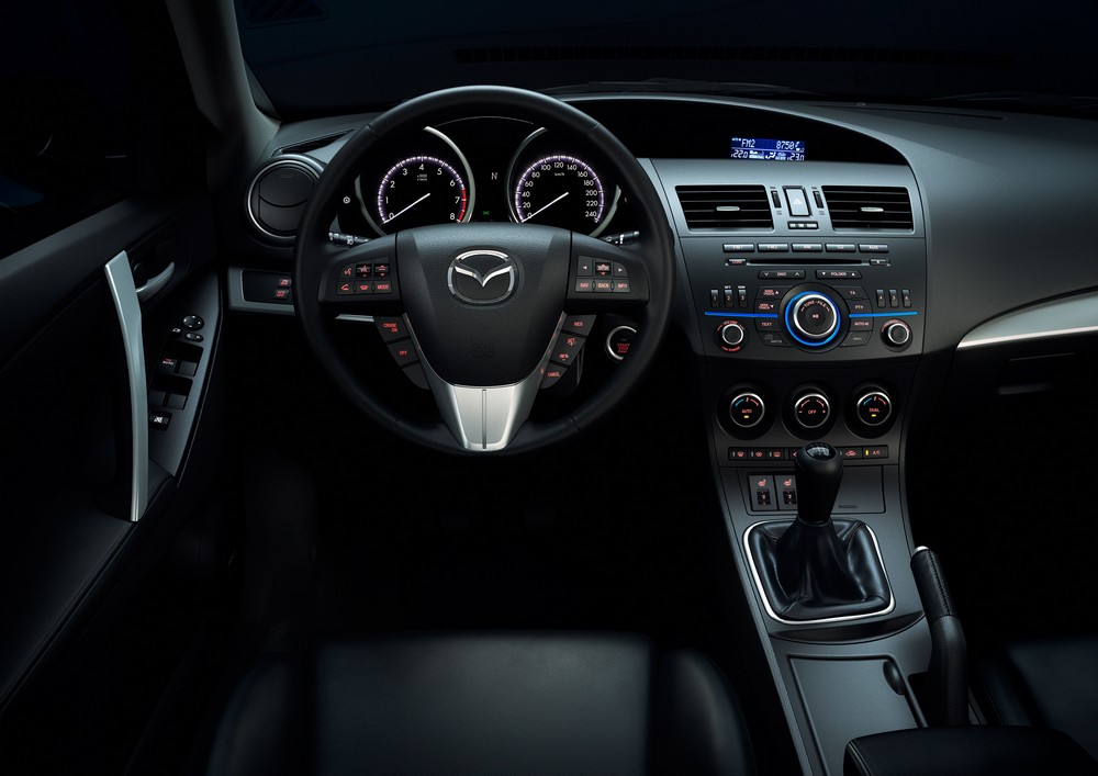 Mazda3 хетчбек (2011) — інтер'єр, фото 1